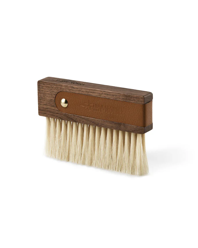 MHW-3BOMBER Wings Brush بومبر فرشة تنظيف